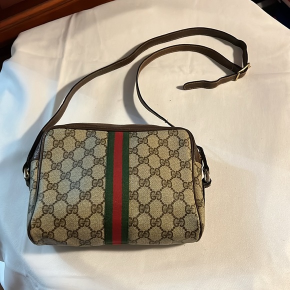 Gucci bag - Picture 8 of 17